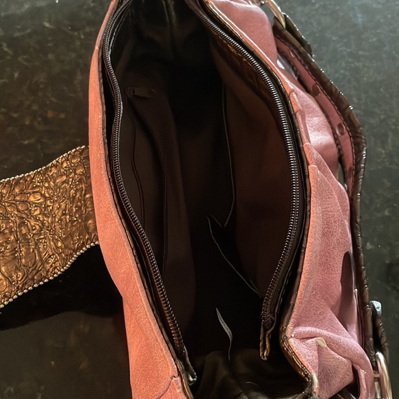 Bag - Picture 2 of 6